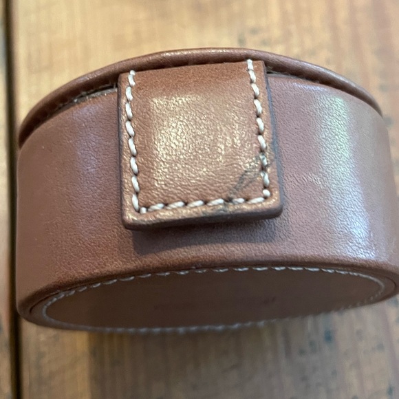 Vintage Coach Travel Clock with Case ⏰ - Picture 9 of 13